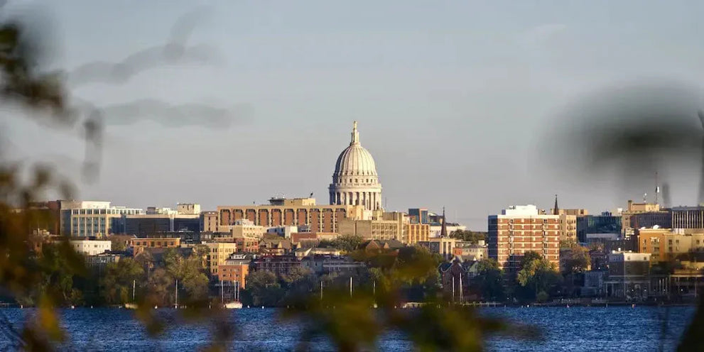 Skyline of Madison, Wisconsin with the state capitol building